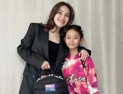 Ayu Ting Ting Ditegur Anak karena Memilih Bekerja di Tahun Baru: Okezone Selebriti