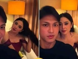 Dewi Perssik dan Berondong di Kamar, Bantah Isu Pacaran: Okezone Selebriti