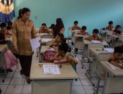 Persyaratan Kenaikan Gaji Guru ASN dan Non-ASN Tahun 2025: Okezone Ekonomi