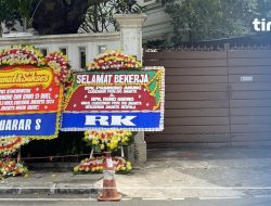 Tim Pramono-Rano Menolak Pengiriman Bunga ke Rumah Pemenangan