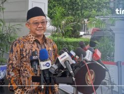 Mendikdasmen Izinkan Guru PPPK Mengajar di Sekolah Swasta