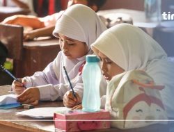 Ujian Penilaian Akhir Semester 1 Bahasa Indonesia Kelas 2: 30 Soal dan Jawaban