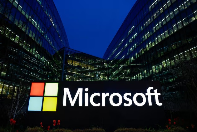 Fokus AI: Microsoft Tebar Investasi Rp1.296 Triliun untuk Pengembangan Pusat Data