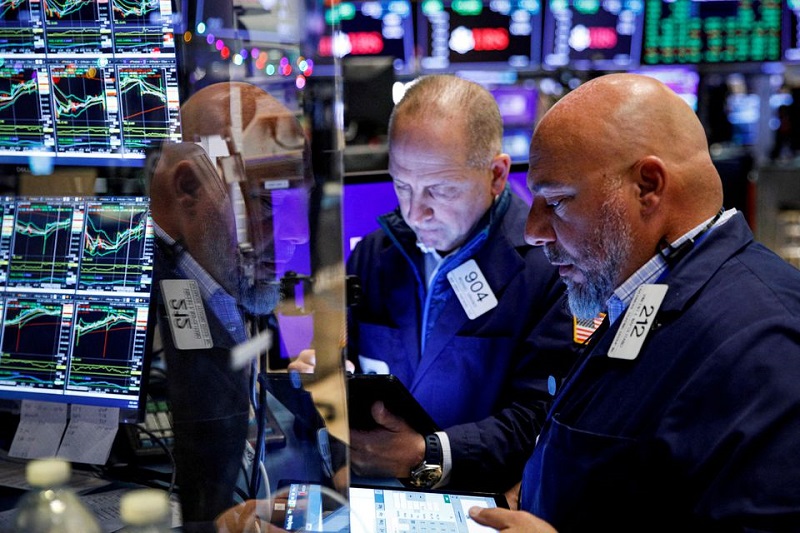 Wall Street Lesu karena Kekhawatiran Perang Dagang Mereda