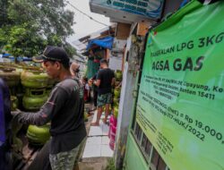 Warga Serbu Pangkalan Gas Elpiji 3 Kg, 70 Tabung Habis dalam 30 Menit