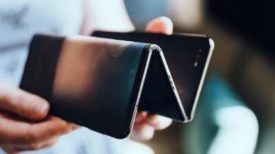 Terungkap! Galaxy G Fold: Ponsel Lipat Tiga Samsung dengan Desain Baru