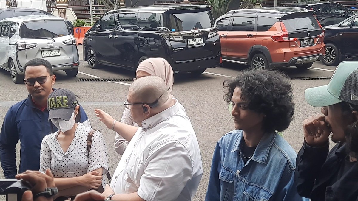 Vadel Badjideh Bersaksi dalam Laporan Ayahnya terhadap Nikita Mirzani: Okezone Selebriti